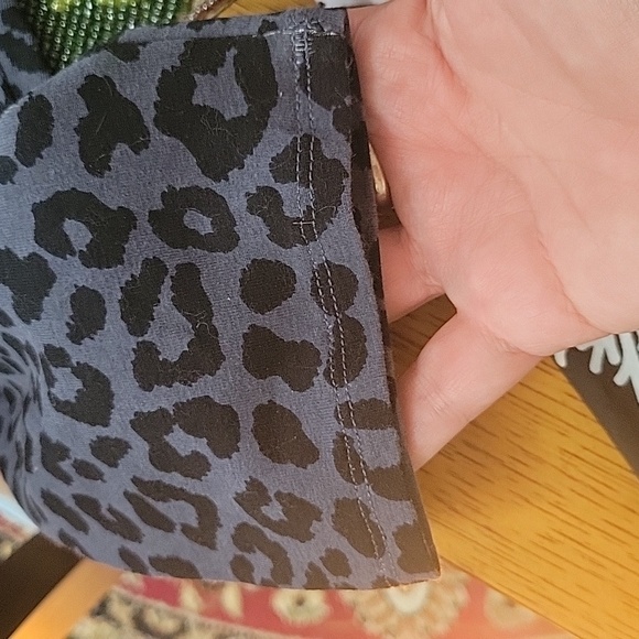 3/$12 Set of No Boundries leggings - Picture 3 of 11